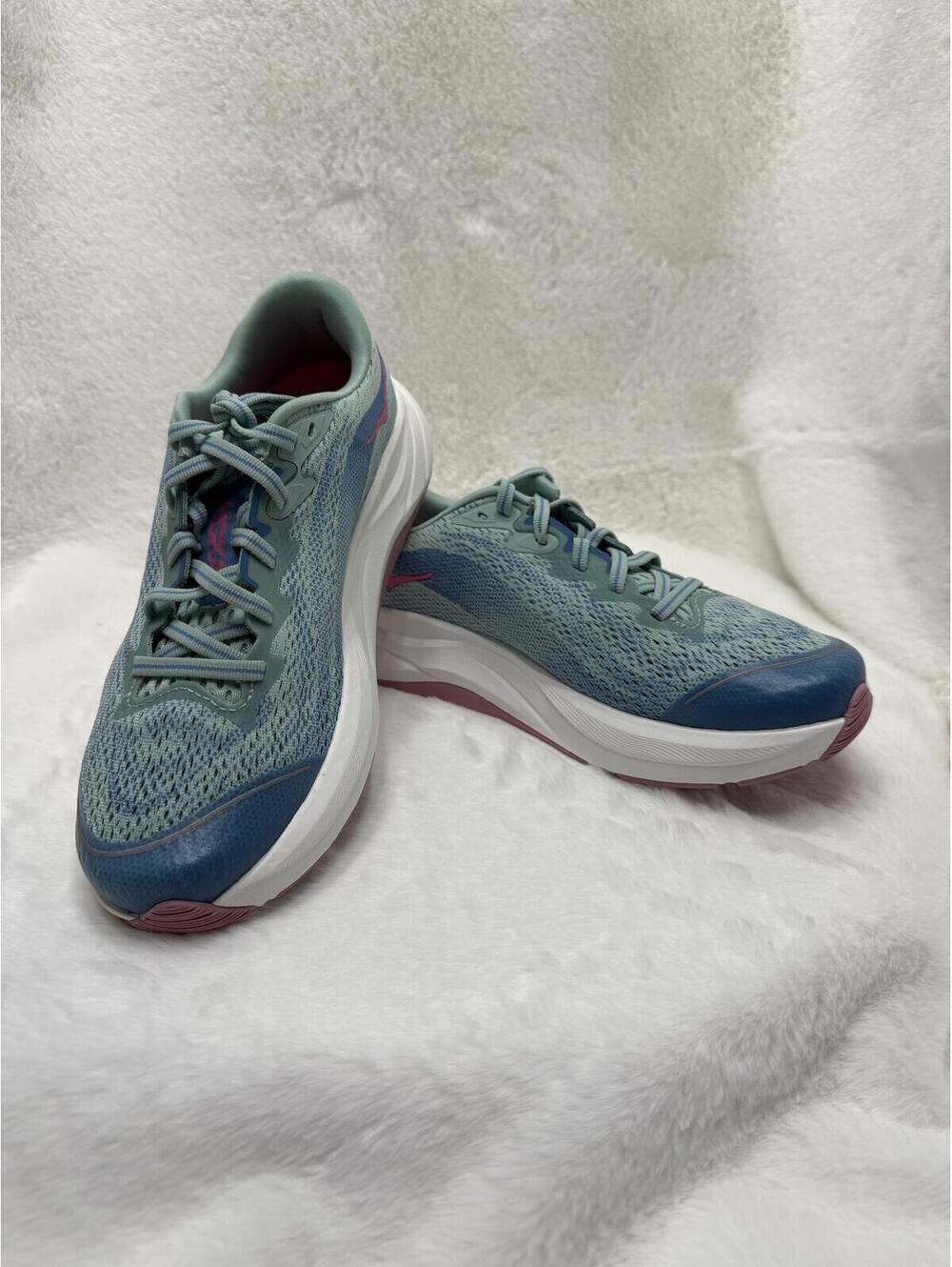 NEW HOKA RINCON 4 RUNNING SNEAKERS YOUTH SIZE 5 OR WOMEN'S 6.5
